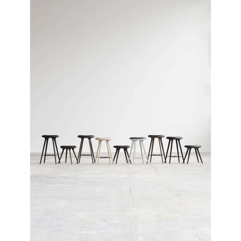 Basso Sgabello H47 Scuro Rovere Tintao - Mater | Acquista online