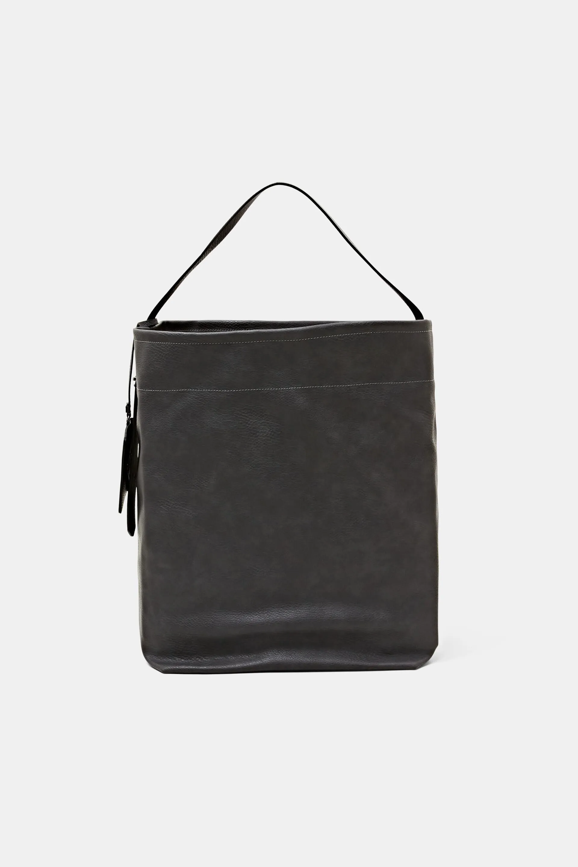 Borsa a sacchetto oversize in pelle vegana