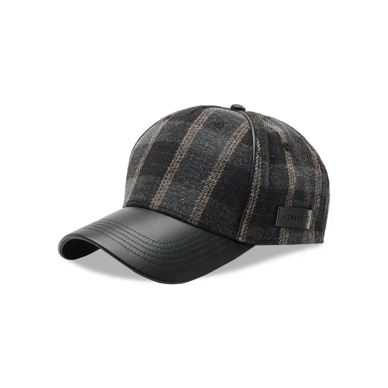 CAPPELLINO CON VISIERA DA UOMO GUESS