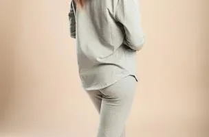 Completo tuta con zip, grigio chiaro