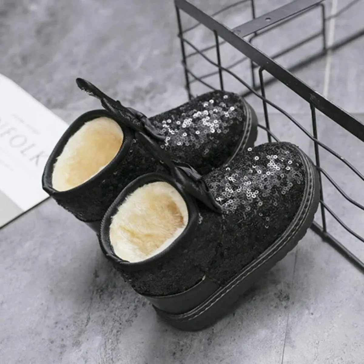 Moda invernale con paillettes Scarponi da neve Ragazze Peluche Calde Scarpe di cotone antiscivolo Moda per bambini Arco Coniglie