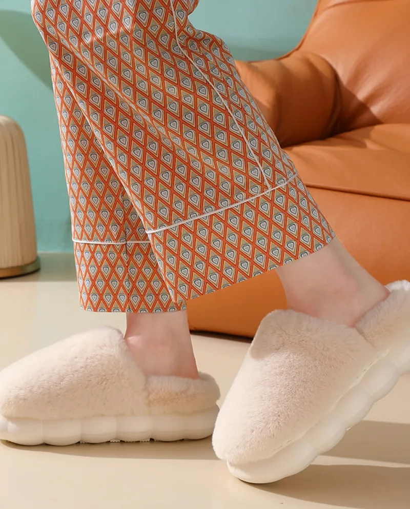 Nuove pantofole in cotone Pantofole in peluche da donna per la casa invernale calda e carina con fondo spesso