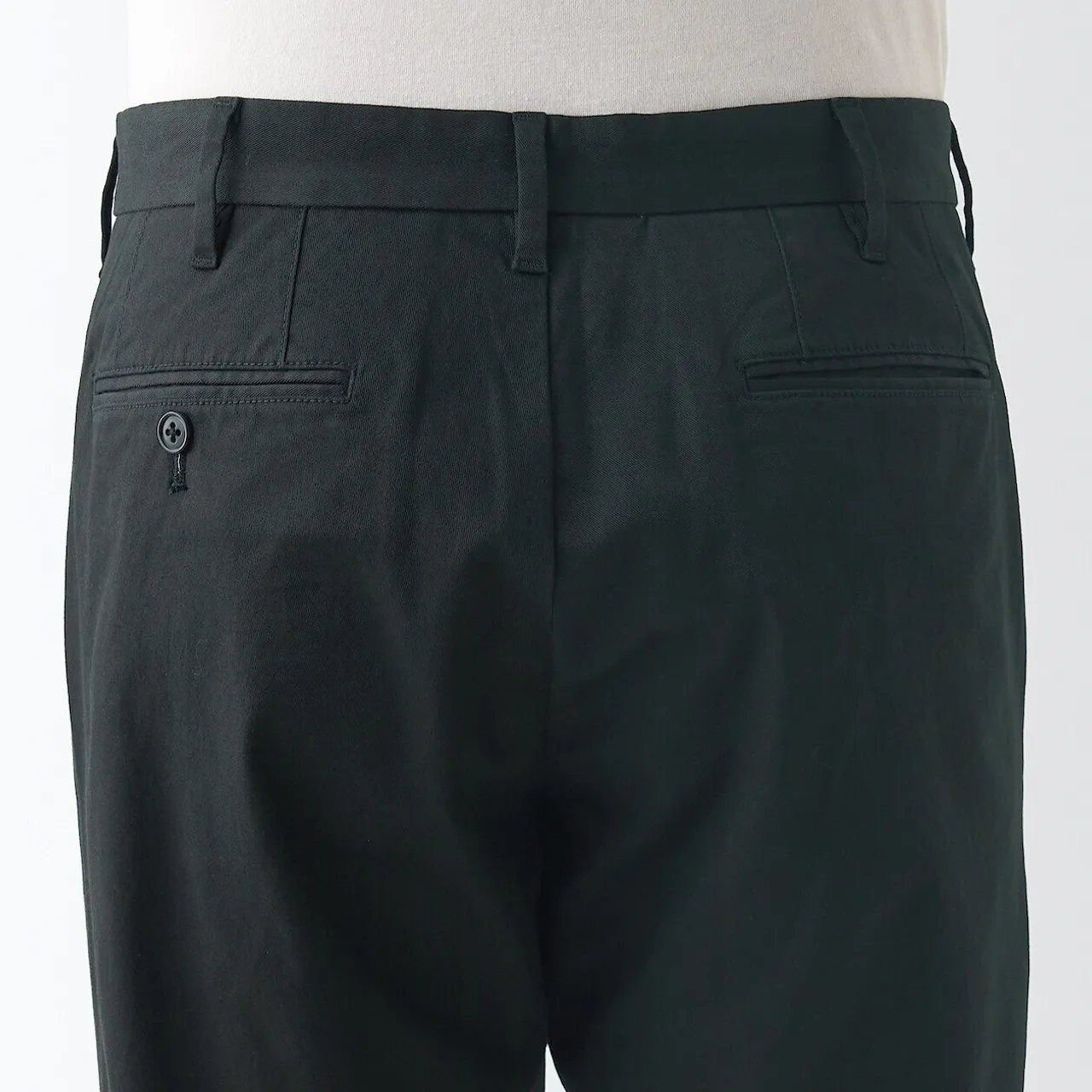 Pantaloni chino a gamba slim elasticizzati Nero..............