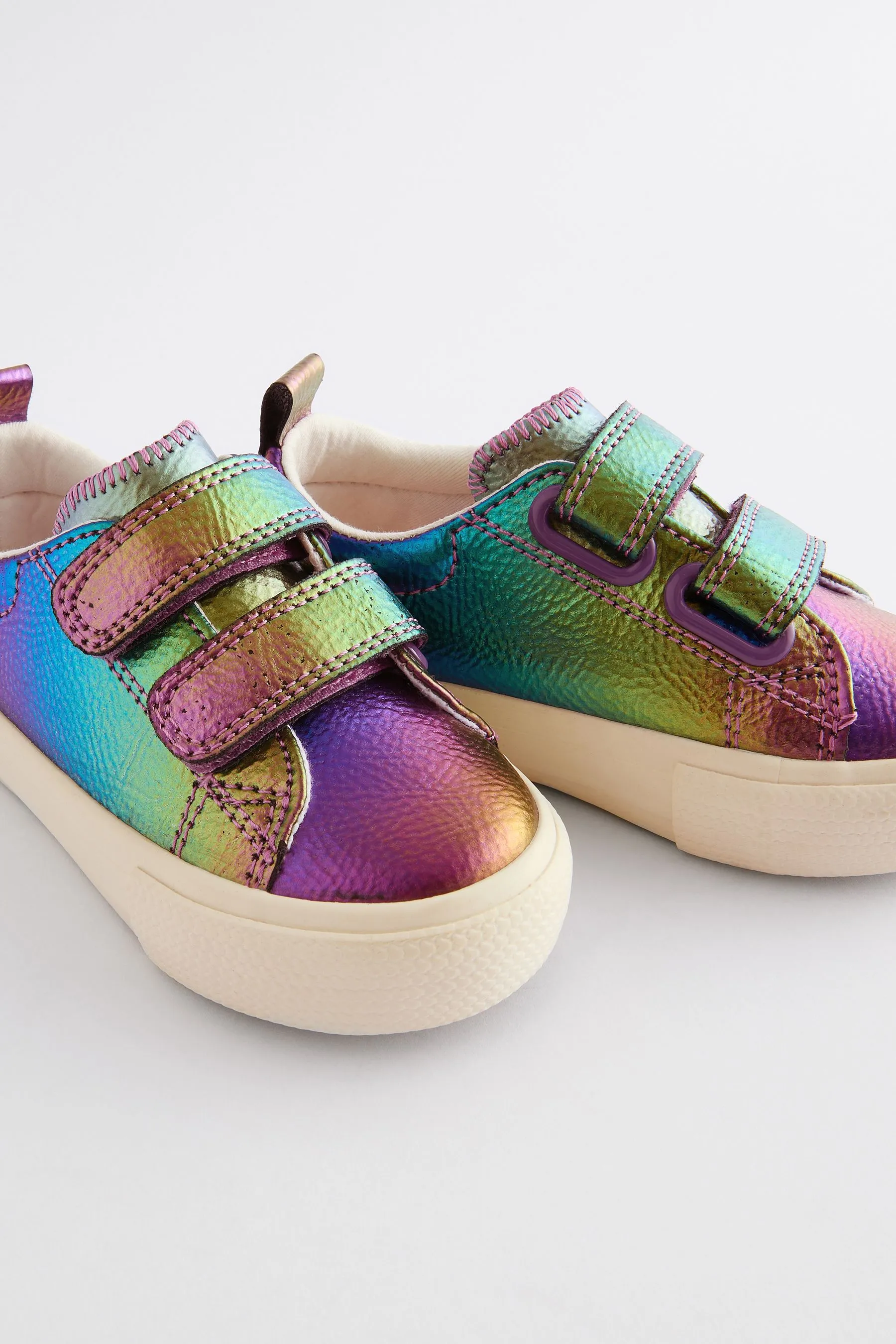 Scarpe da ginnastica spesse con chiusura a strappo    