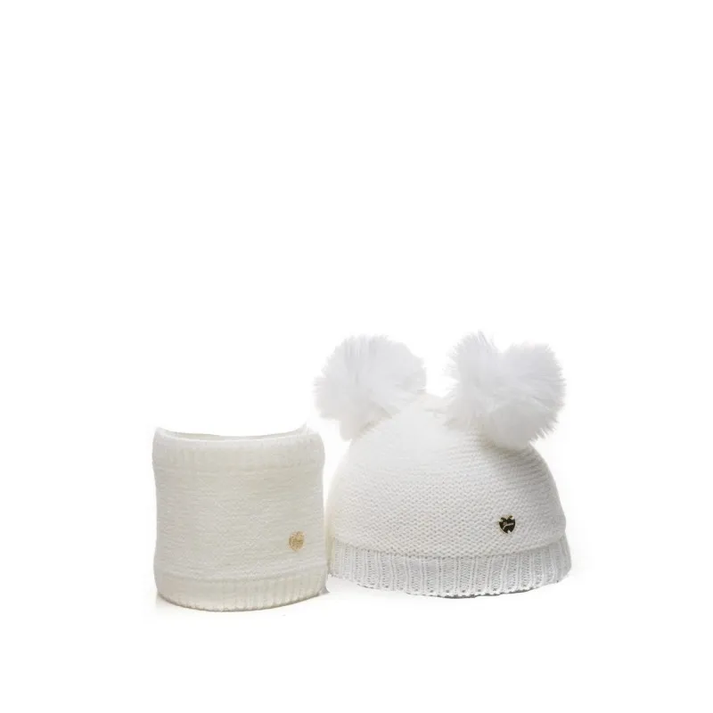 SET DI DUE PEZZI CAPPELLINO+SCALDACOLLO GUESS