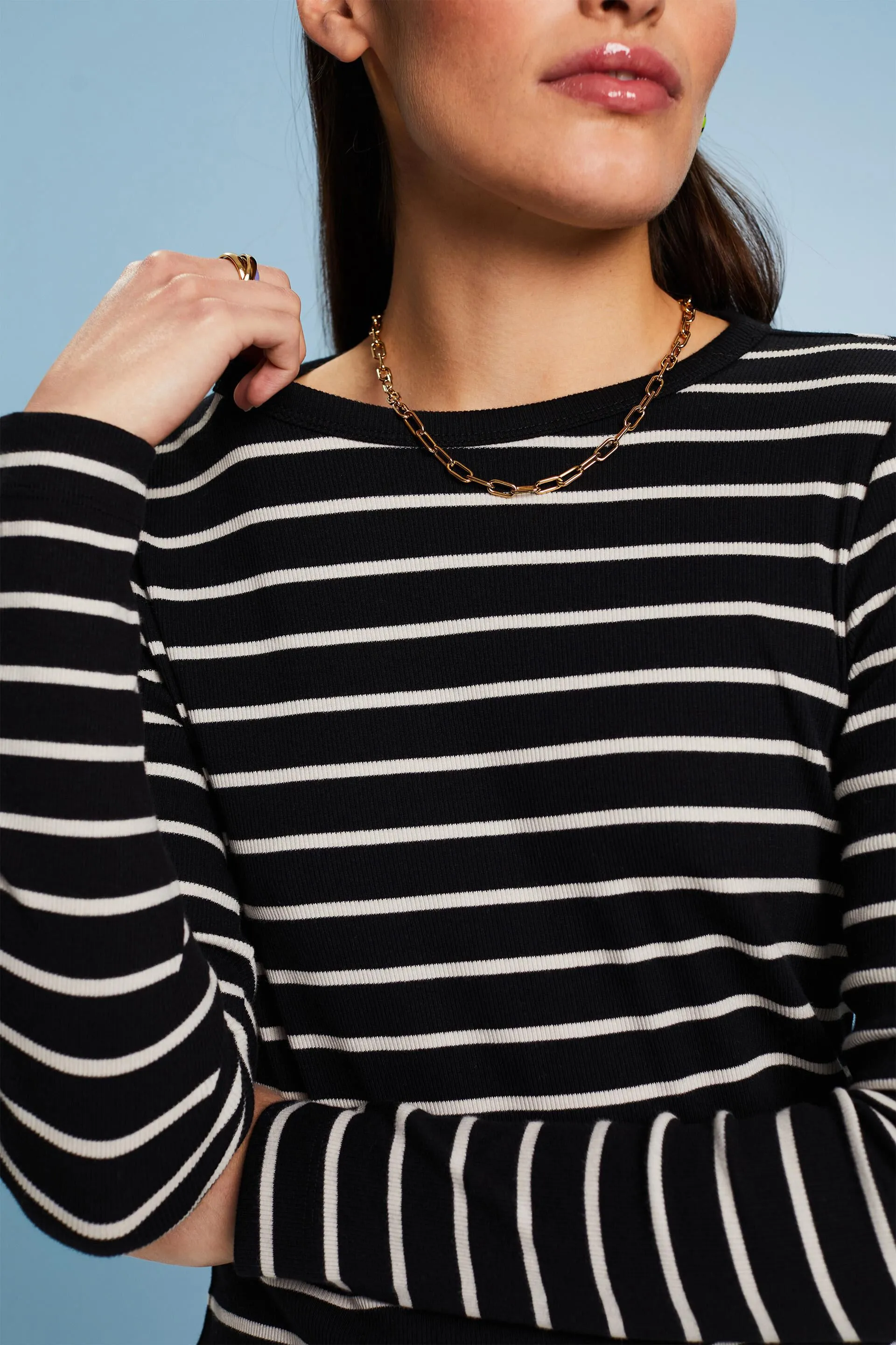 Top a righe in maglia a coste